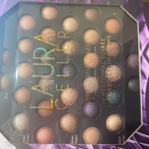 New Unused Laura Geller "The Ultimate" sensational soirée Eyeshadow Palette